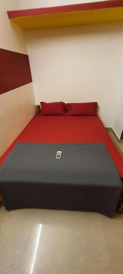 אודופי Hi5 Holiday Apartments מראה חיצוני תמונה